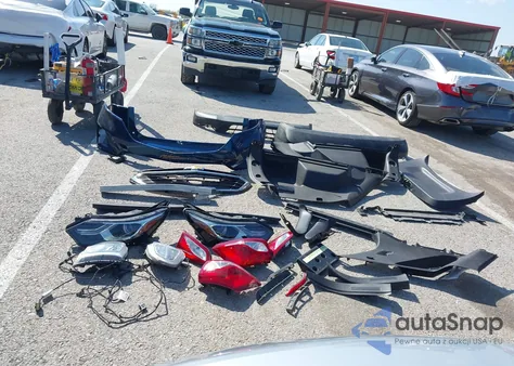 2020 Chevrolet Equinox Awd Lt 1.5L Turbo z USA, uszkodzony, nr VIN 2GNAXUEV4L6229585